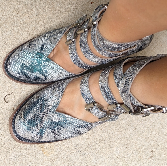 Custom one of a kind Freebird booties, Felicity size 8 - Picture 2 of 5